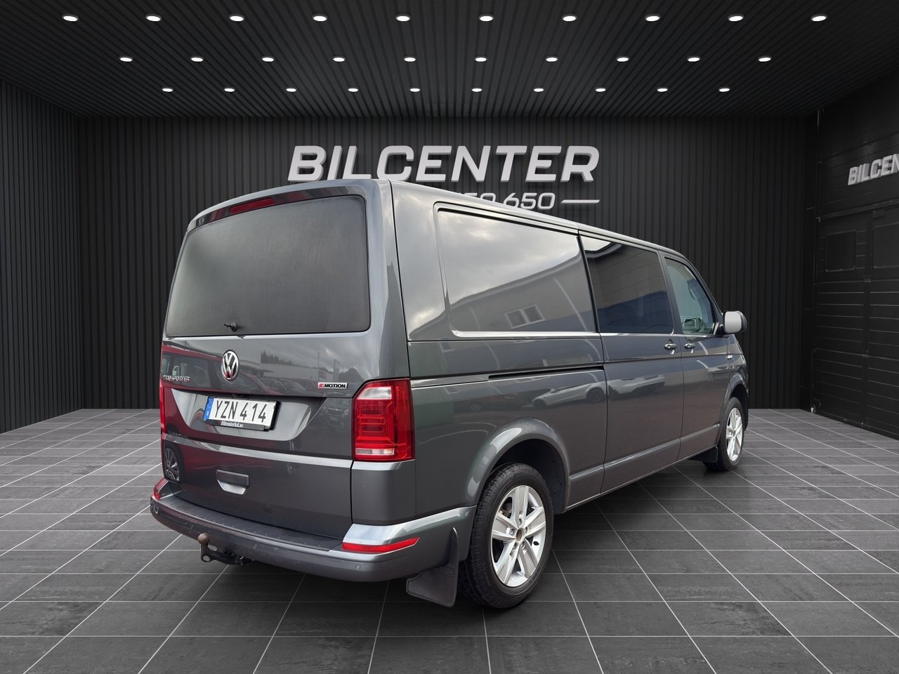 Volkswagen Transporter 2019, bild 7/10