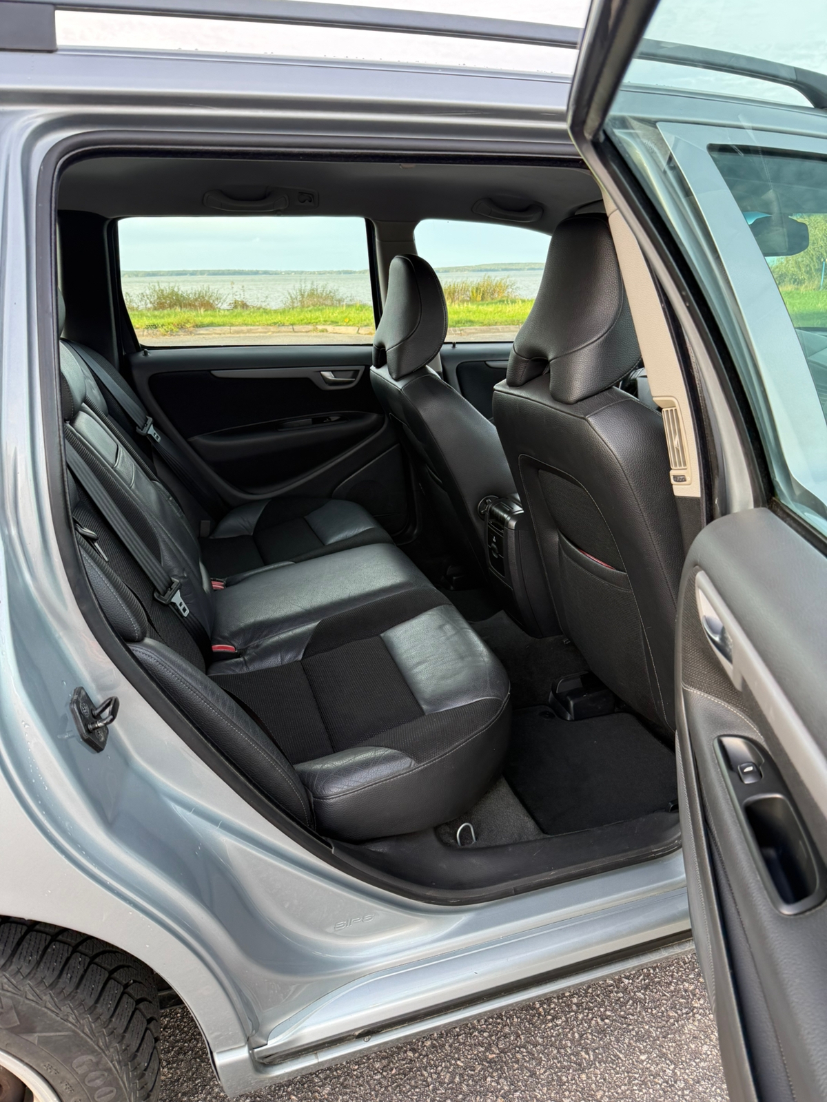 Volvo V70 2.4 Manuell 2008, bild 5/8