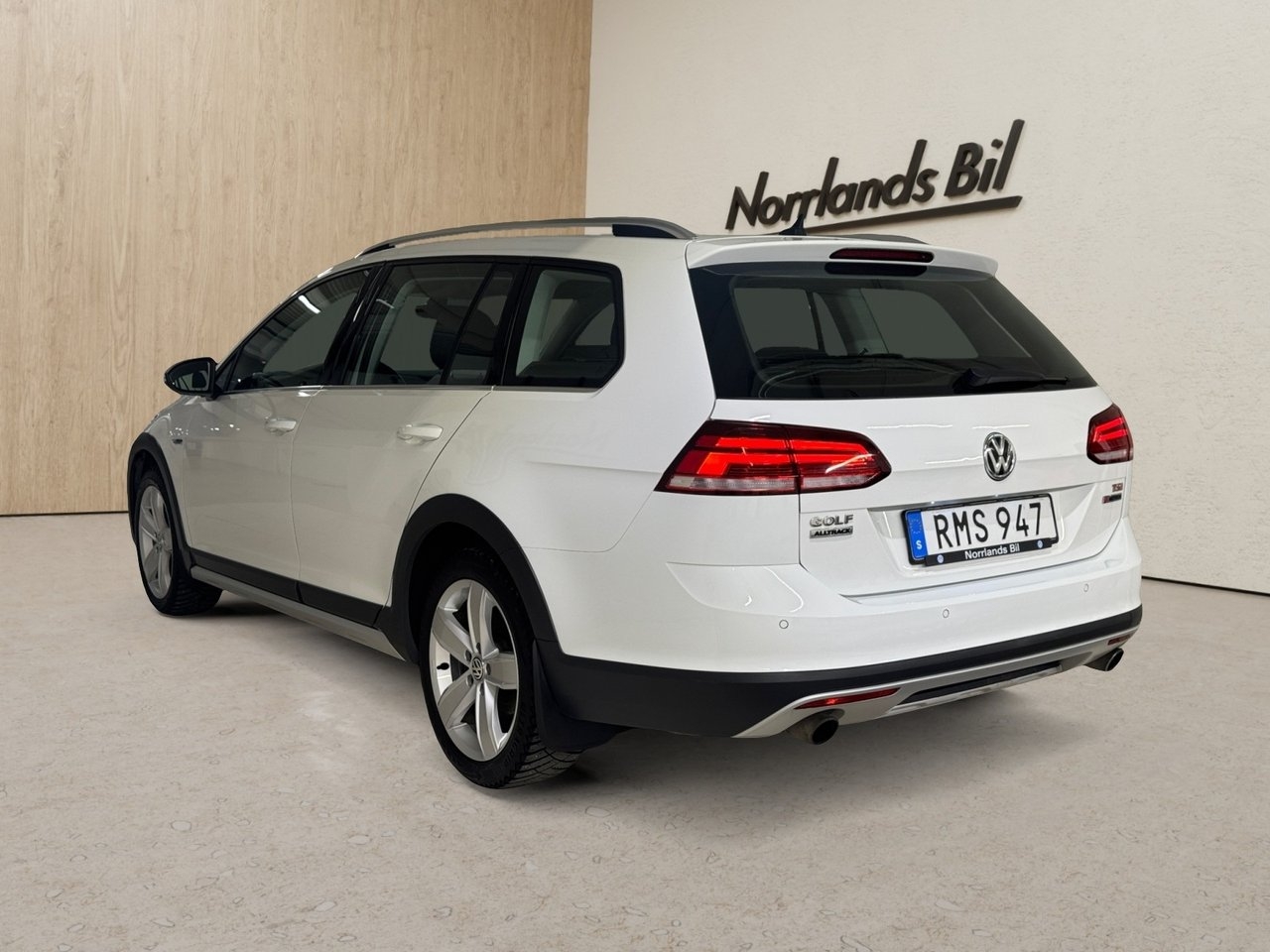 Volkswagen Golf 2018, photo 2/7