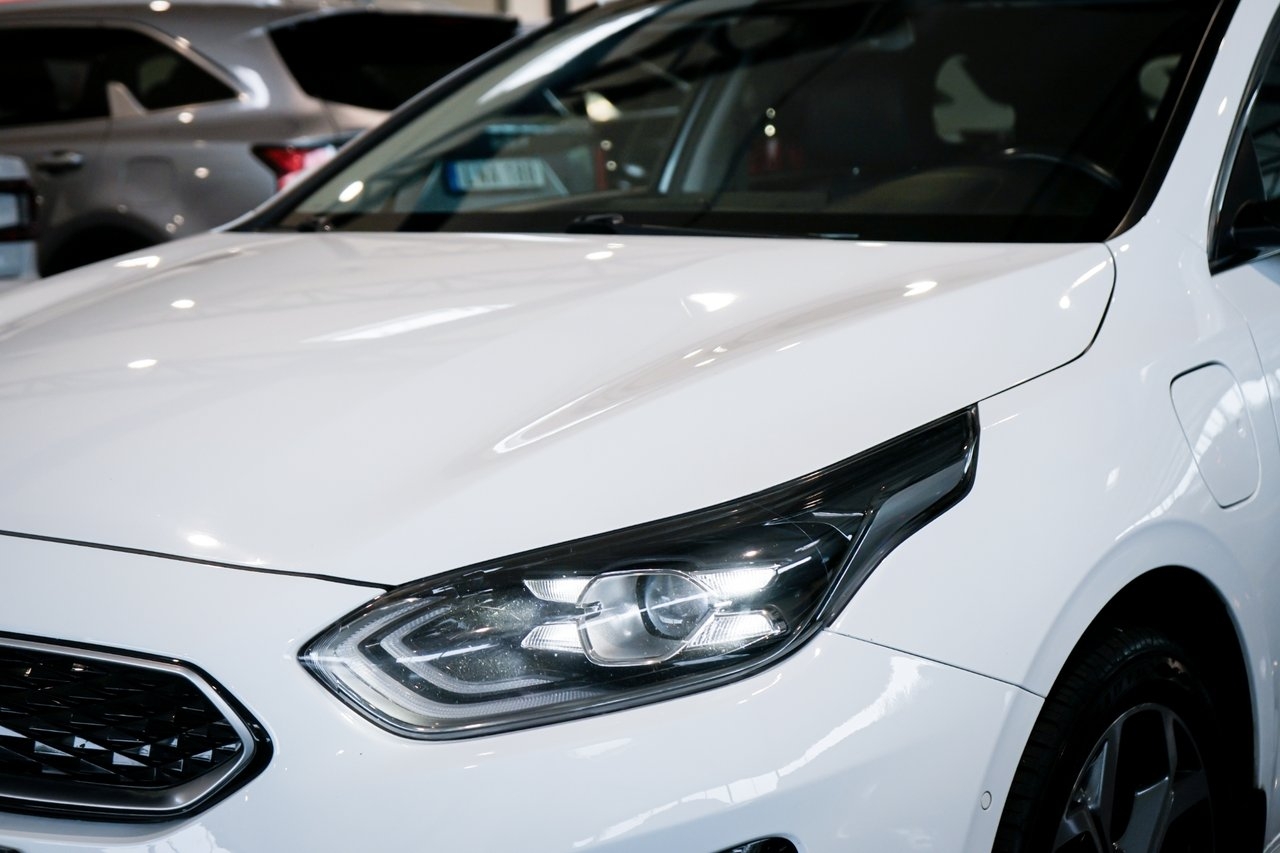 Kia Ceed Sportswagon Plug-in Hybrid DCT 2021, photo 4/10