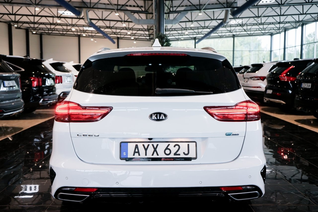 Kia Ceed Sportswagon Plug-in Hybrid DCT 2021, photo 7/10