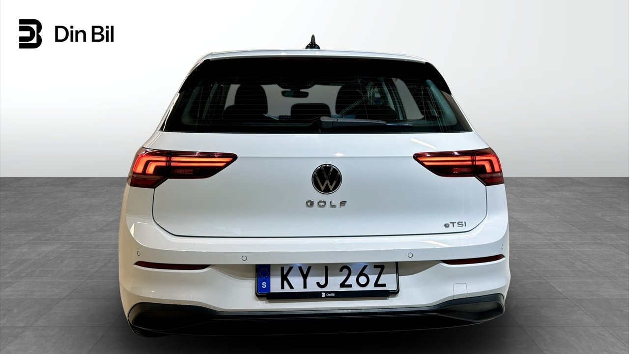 Volkswagen Golf eTSI150 DSG 2026, photo 5/10