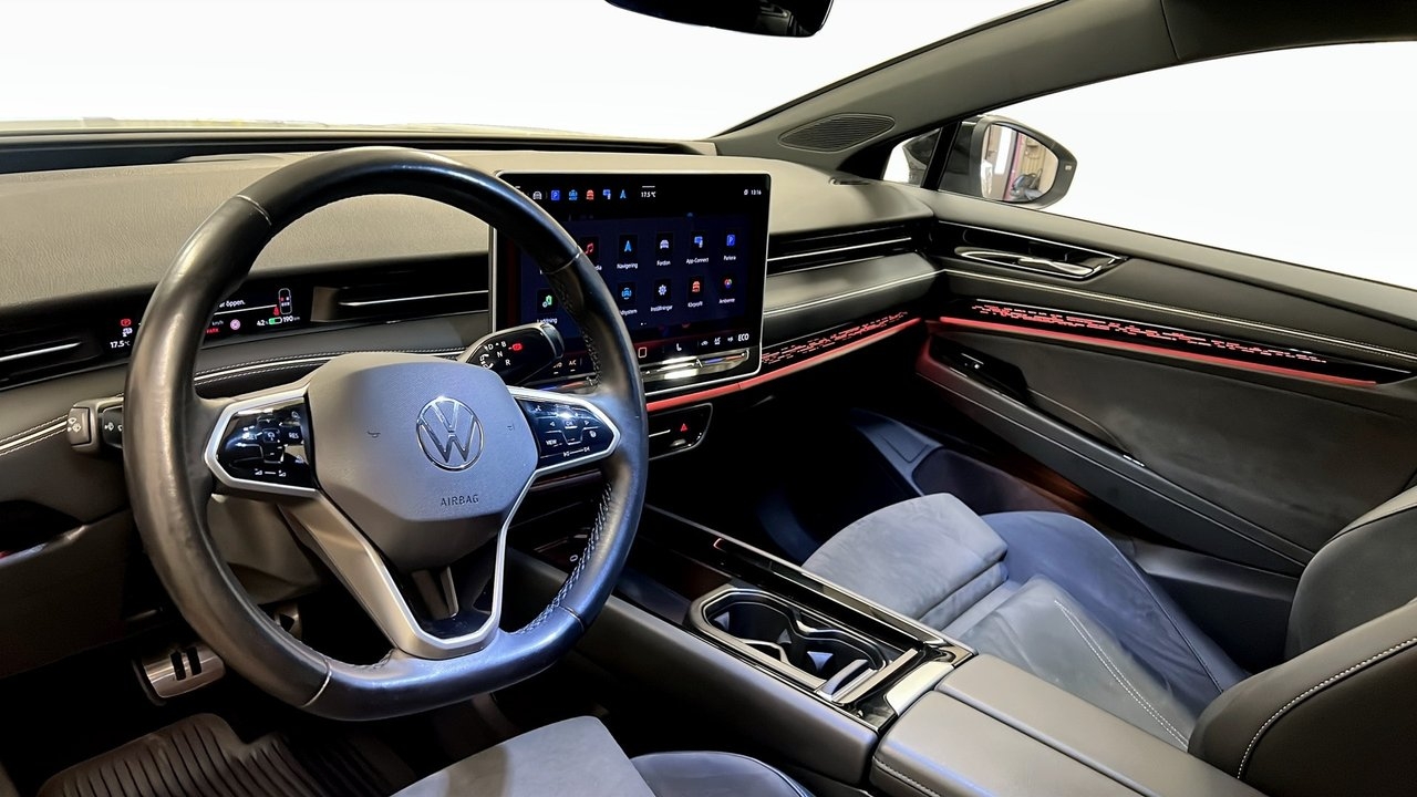 Volkswagen ID.7 2025, photo 7/10