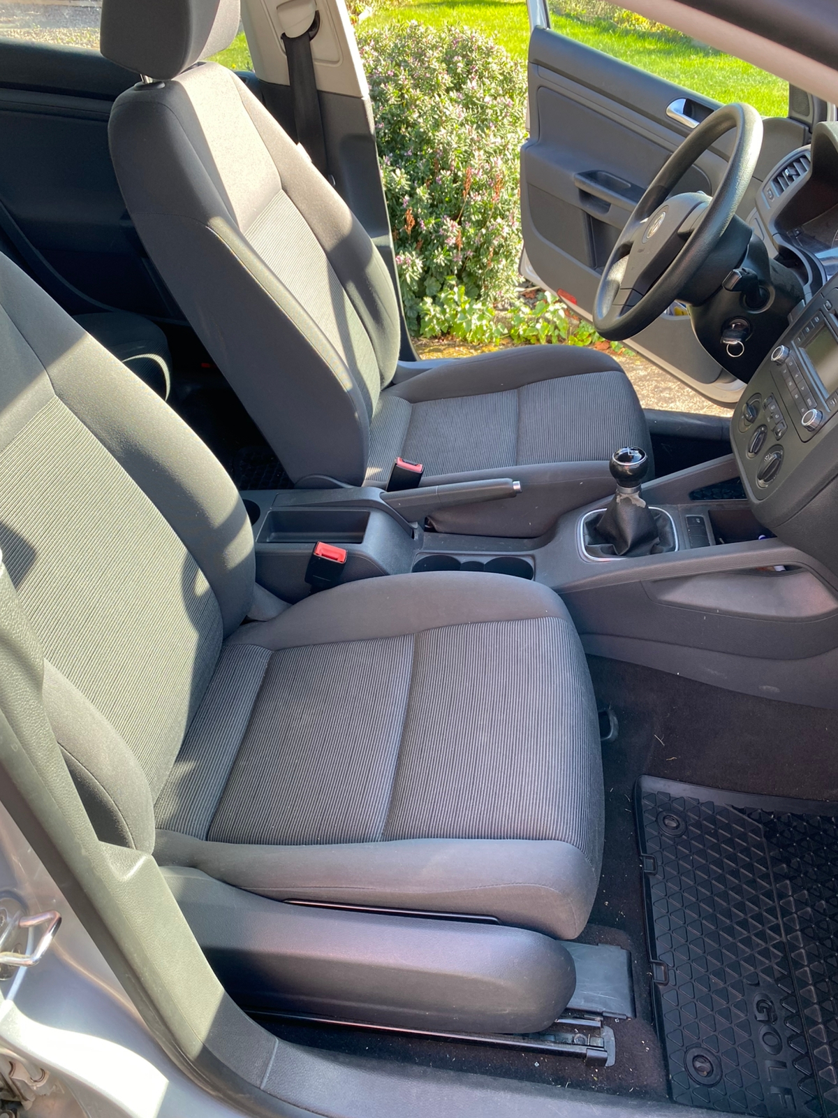 Volkswagen Golf V 5-dörrar 1.6 Manuell 2006, photo 6/9