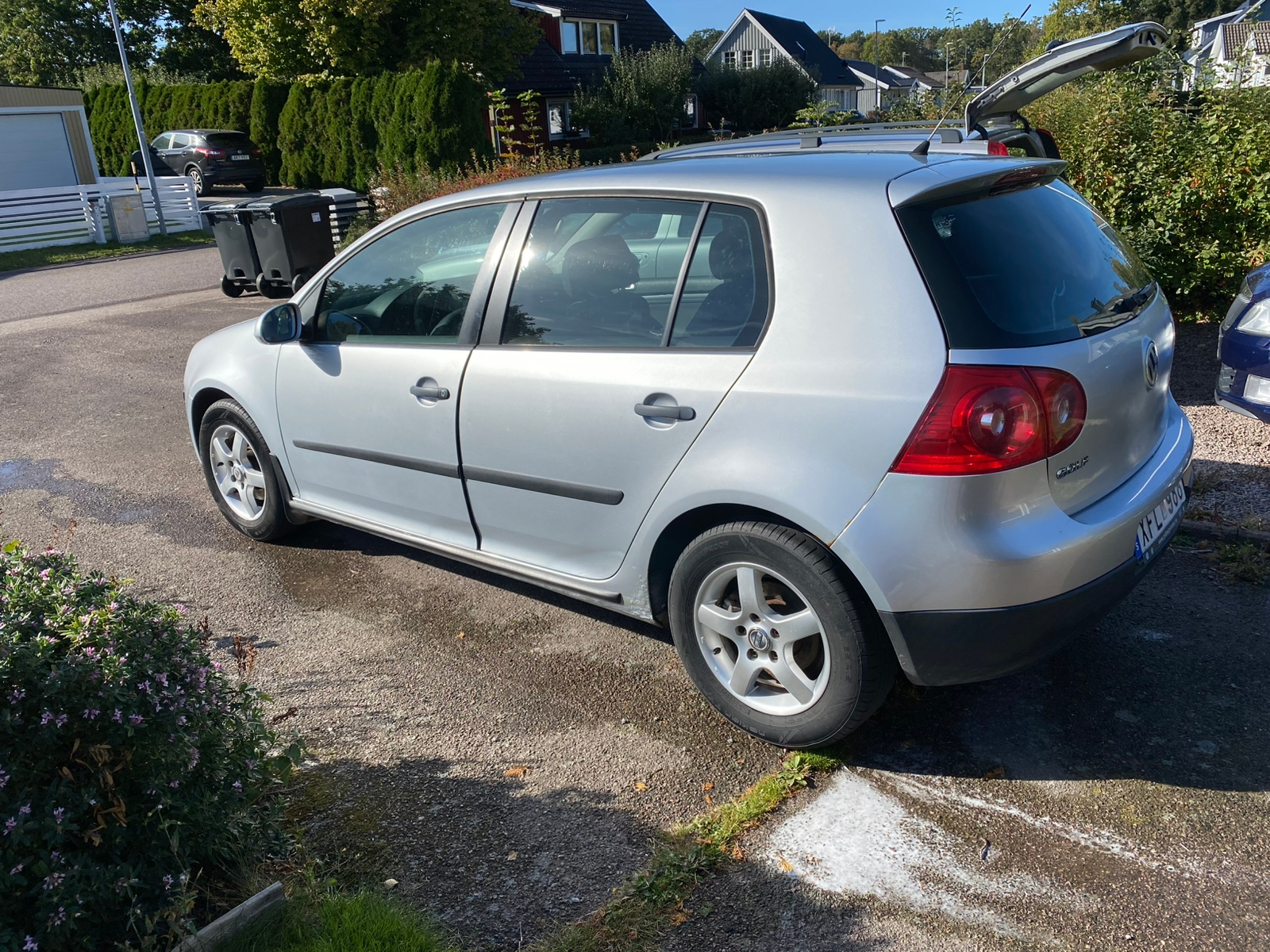 Volkswagen Golf V 5-dörrar 1.6 Manuell 2006, photo 2/9