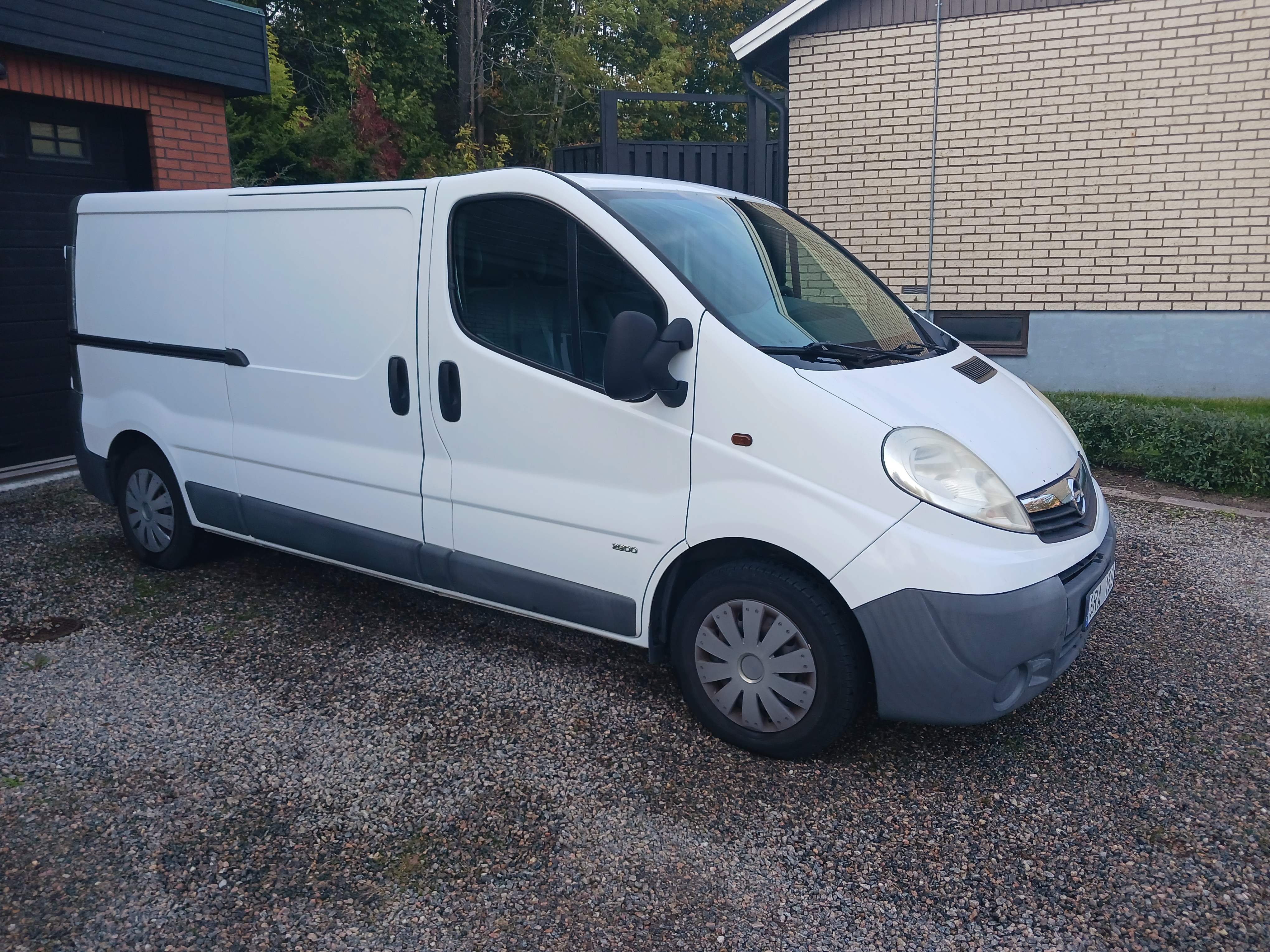 Opel Vivaro 2011, bild 3/10