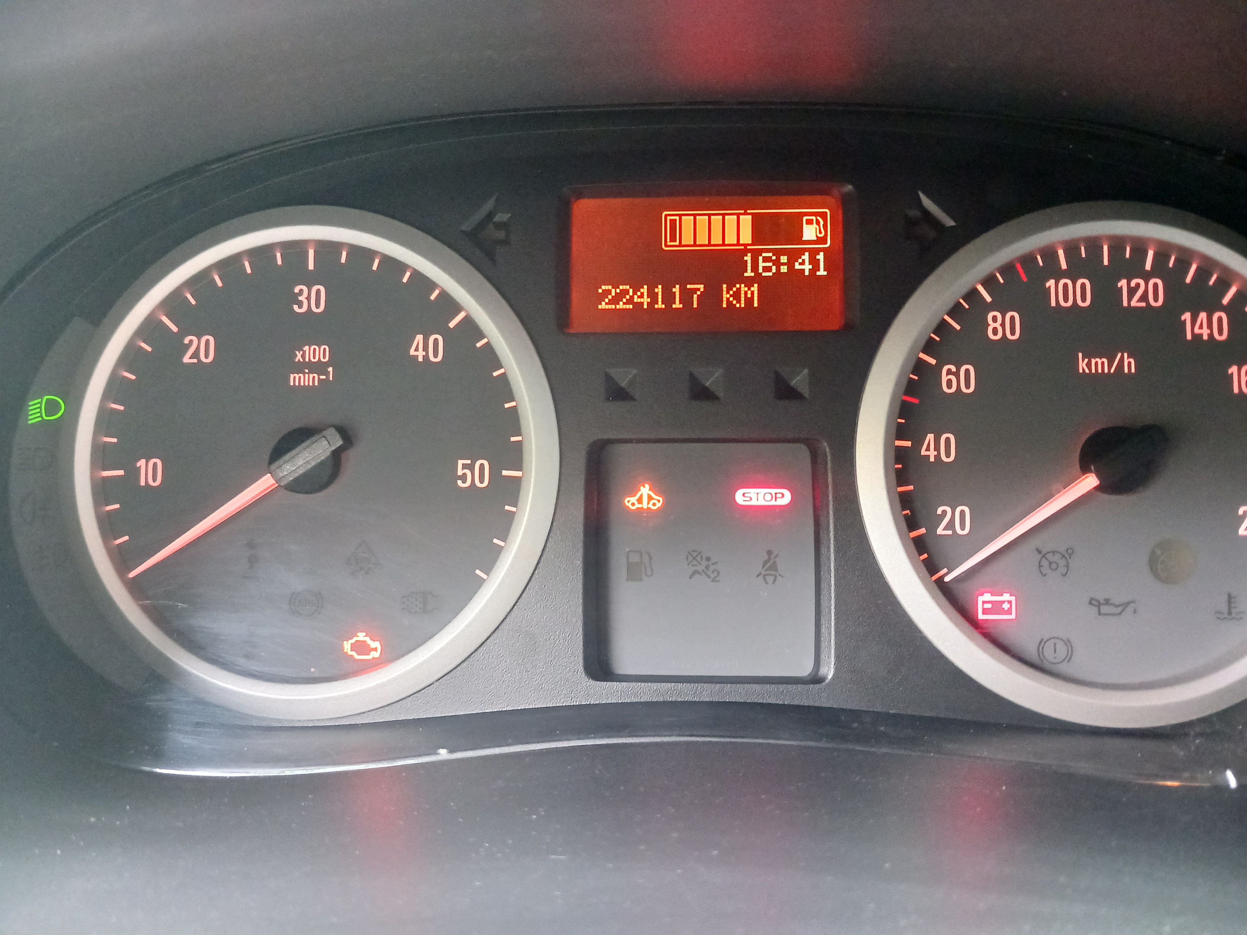 Opel Vivaro 2011, bild 5/10