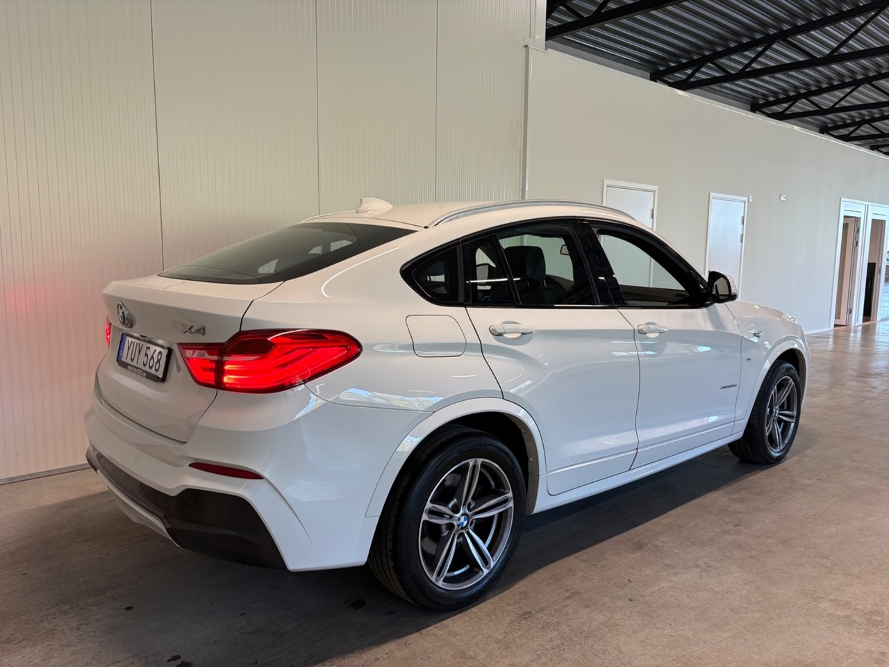 BMW X4 xDrive20d M-Sport 2018, kuva 3/10
