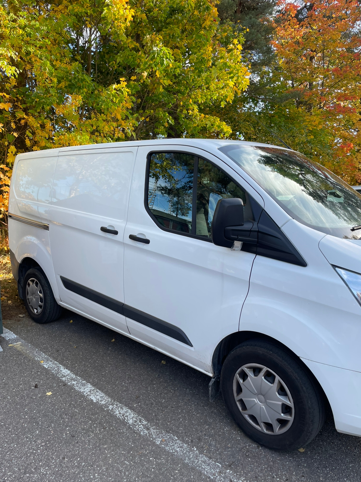 Ford Transit Custom 270 2.2 TDCi Manuell 2015, bild 2/4