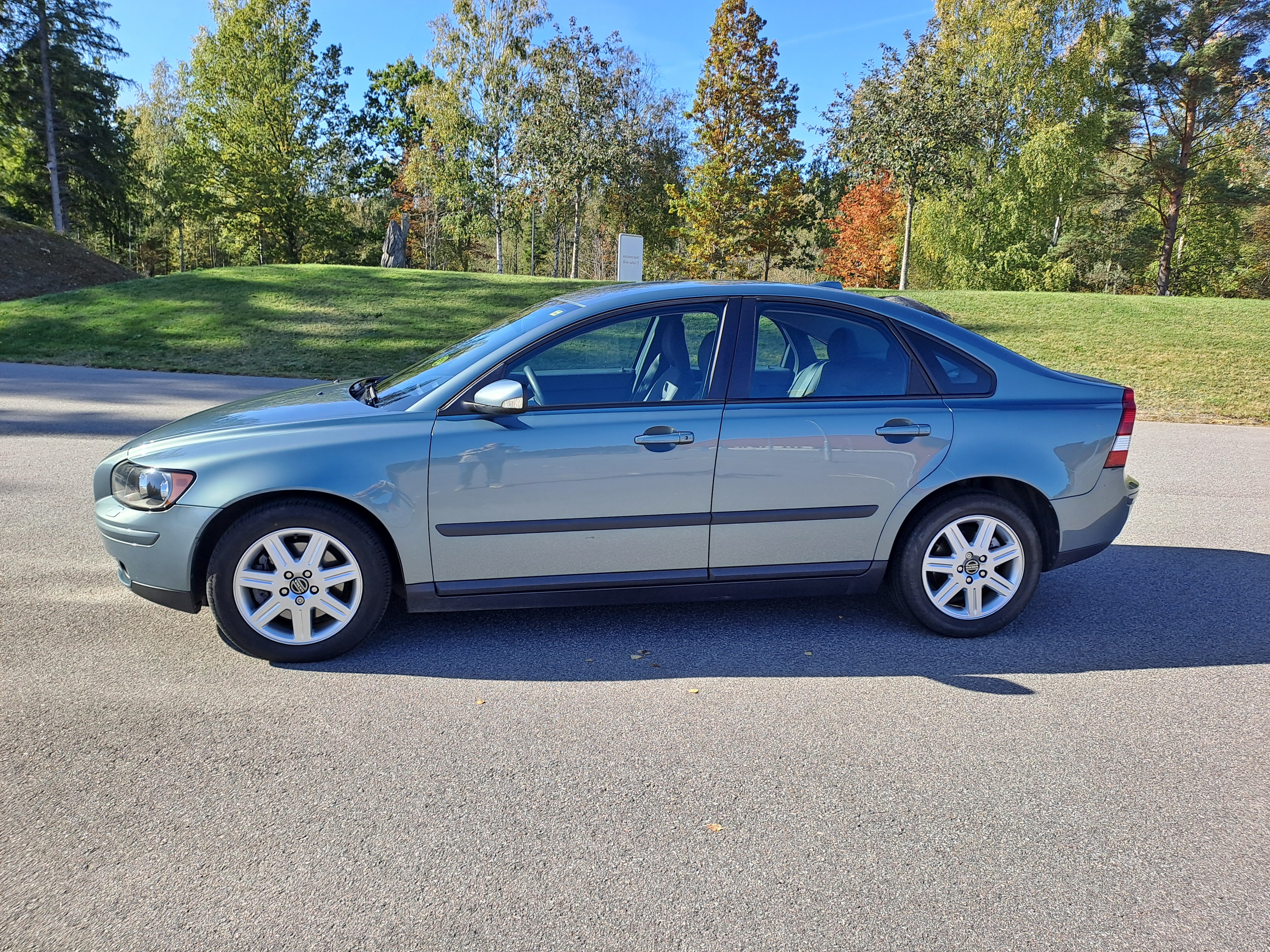 Volvo S40 2.4i 2005, kuva 3/10