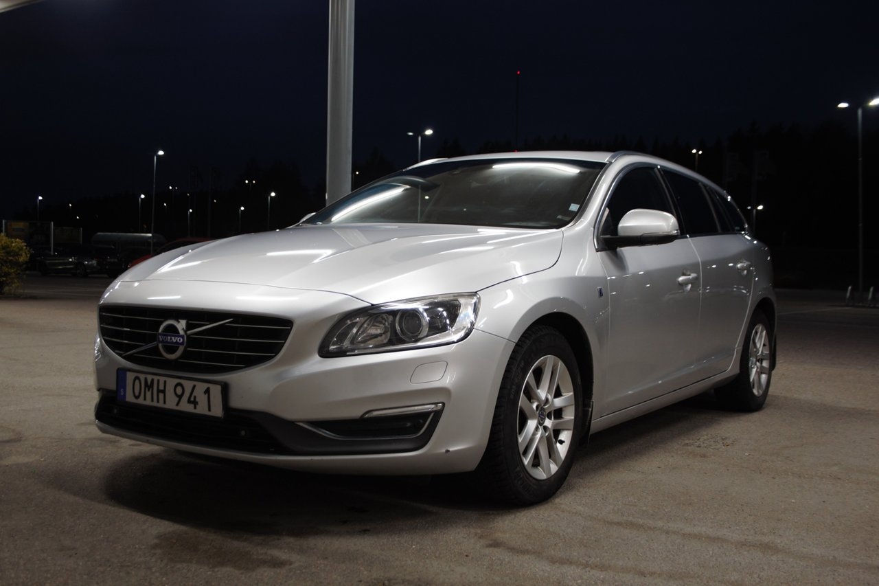 Volvo V60 2015, kuva 2/10