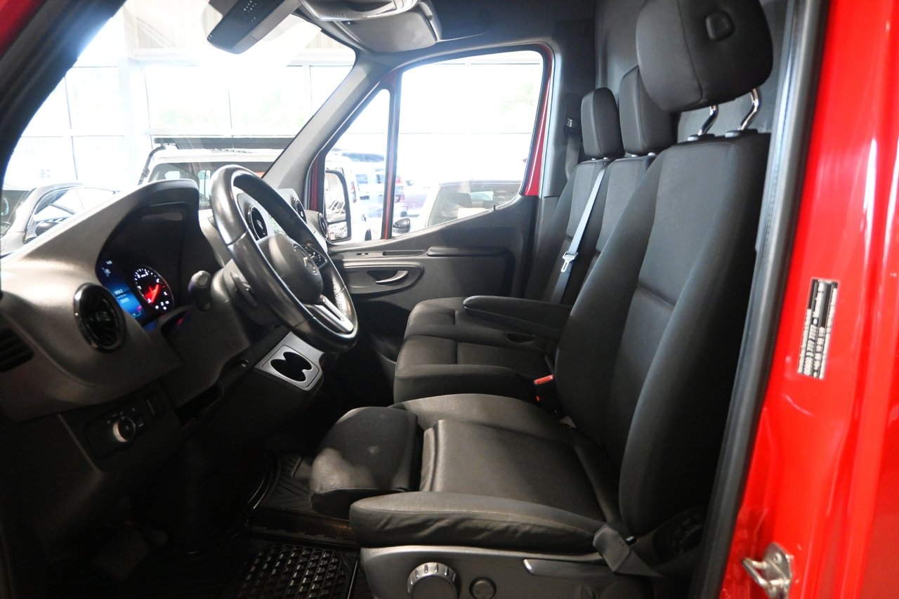 Mercedes-Benz Sprinter 2023, bild 7/10
