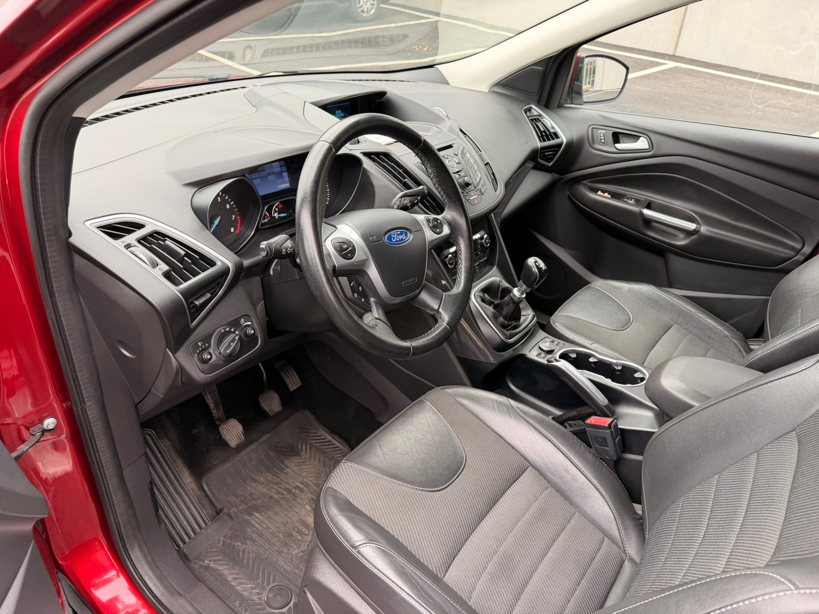 Ford Kuga 1.5 EcoBoost Manuell 2015, photo 7/8