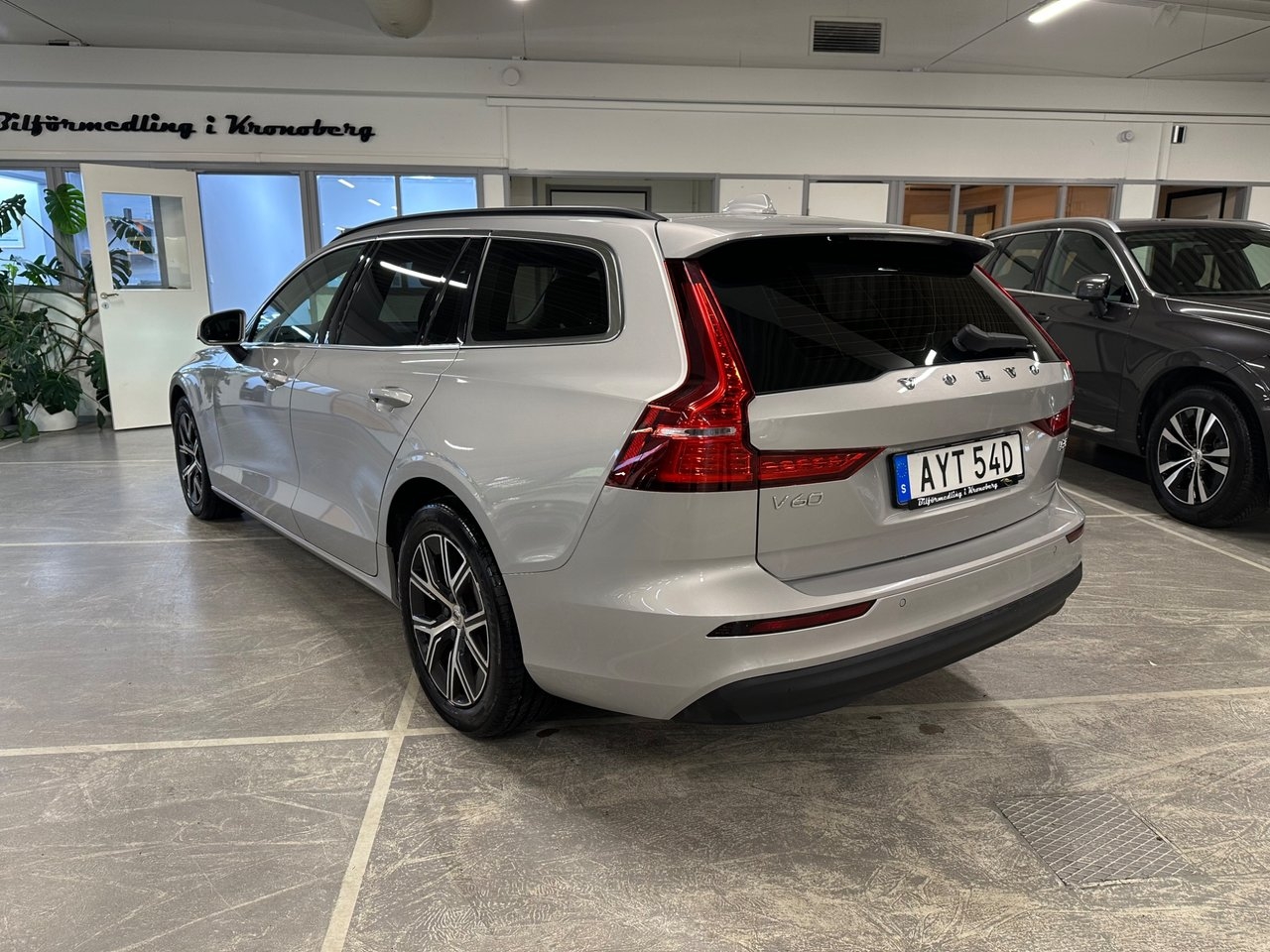 Volvo V60 B3 Core 2023, bild 4/10