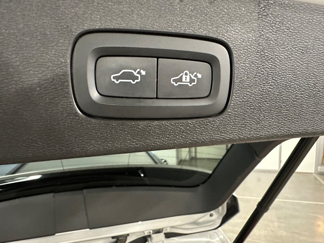 Volvo V60 B3 Core 2023, bild 6/10