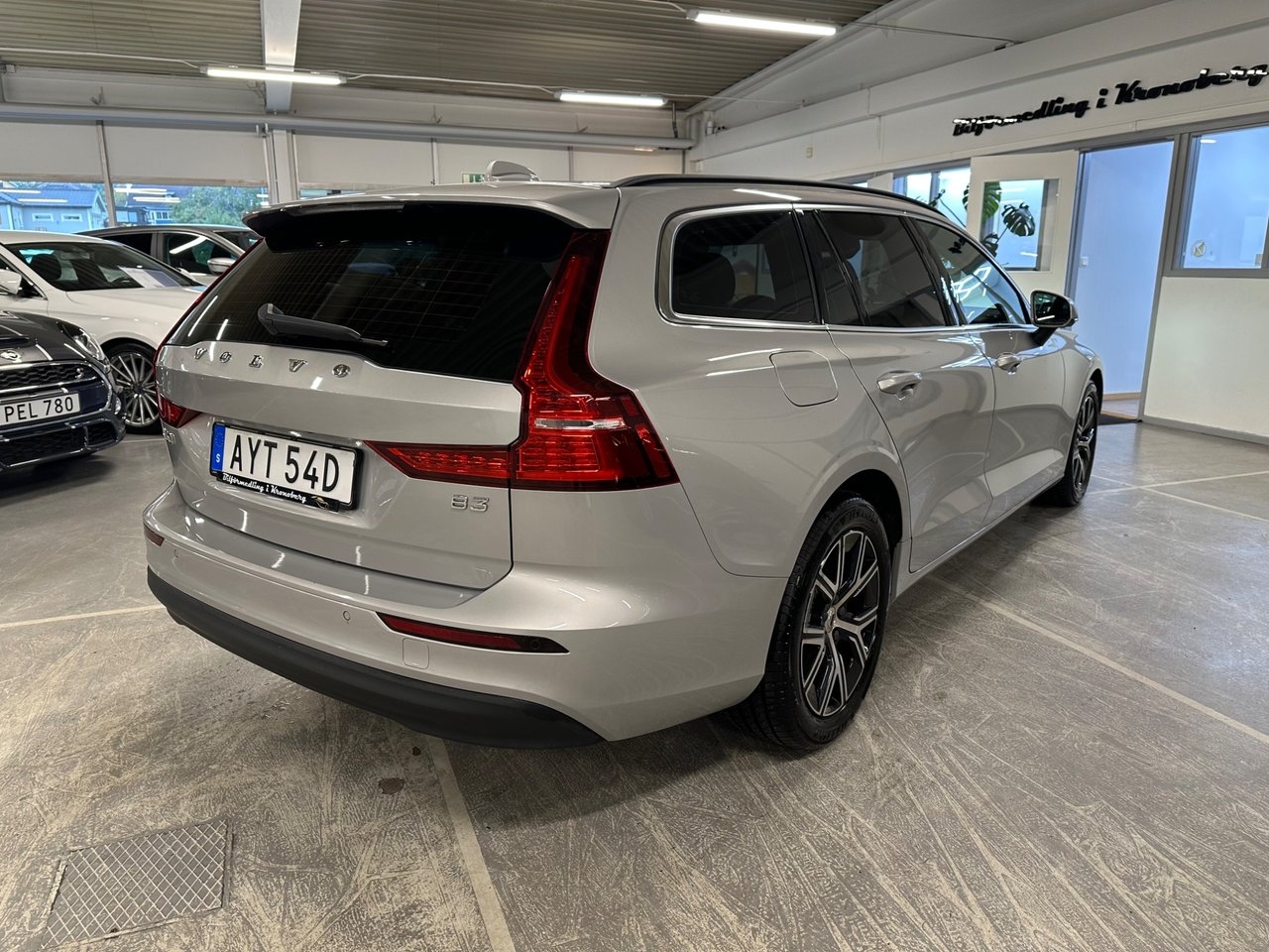 Volvo V60 B3 Core 2023, bild 3/10