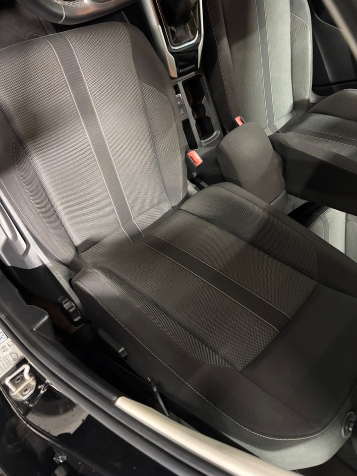 Volkswagen T-Roc 1.0 TSI 2022, photo 7/7