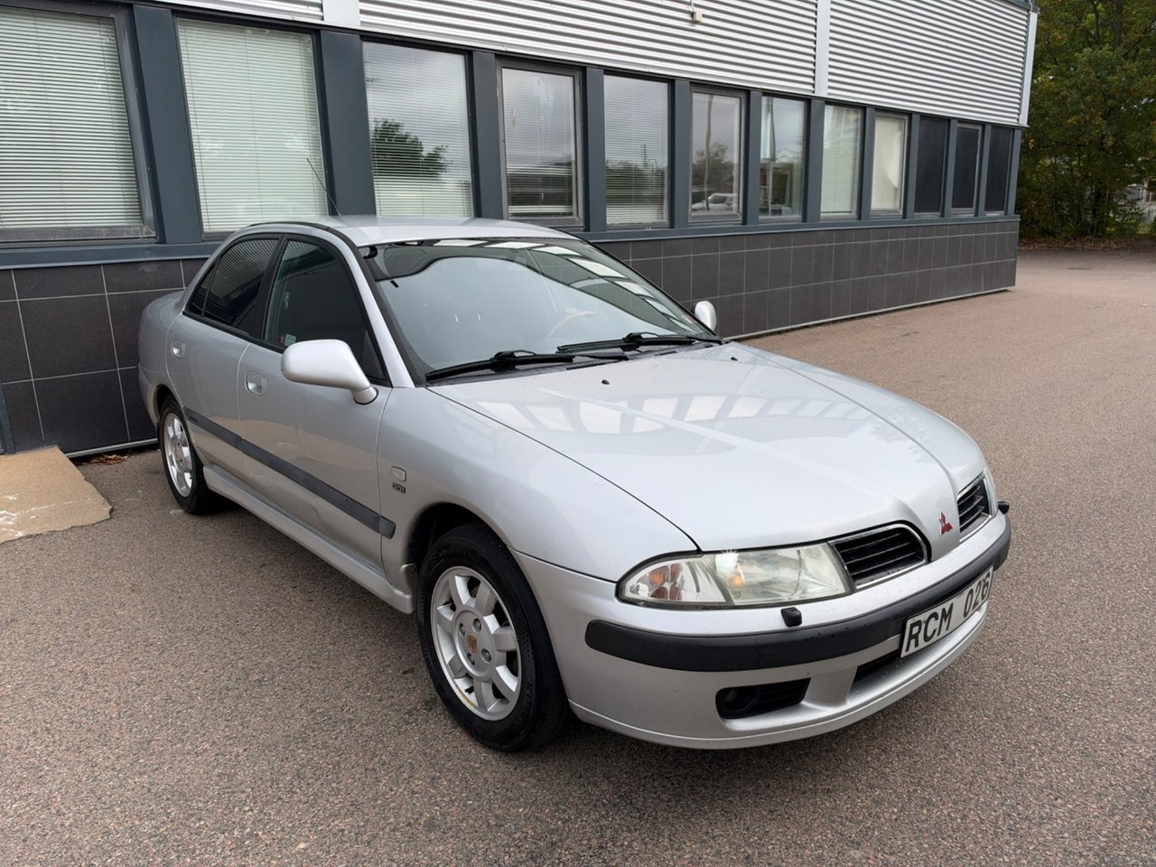Mitsubishi Carisma 2000, kuva 3/10