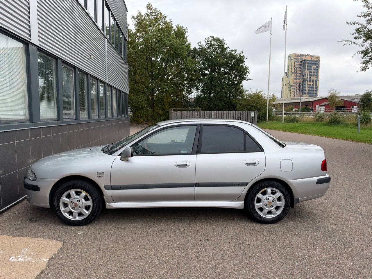 Mitsubishi Carisma 2000, kuva 7/10