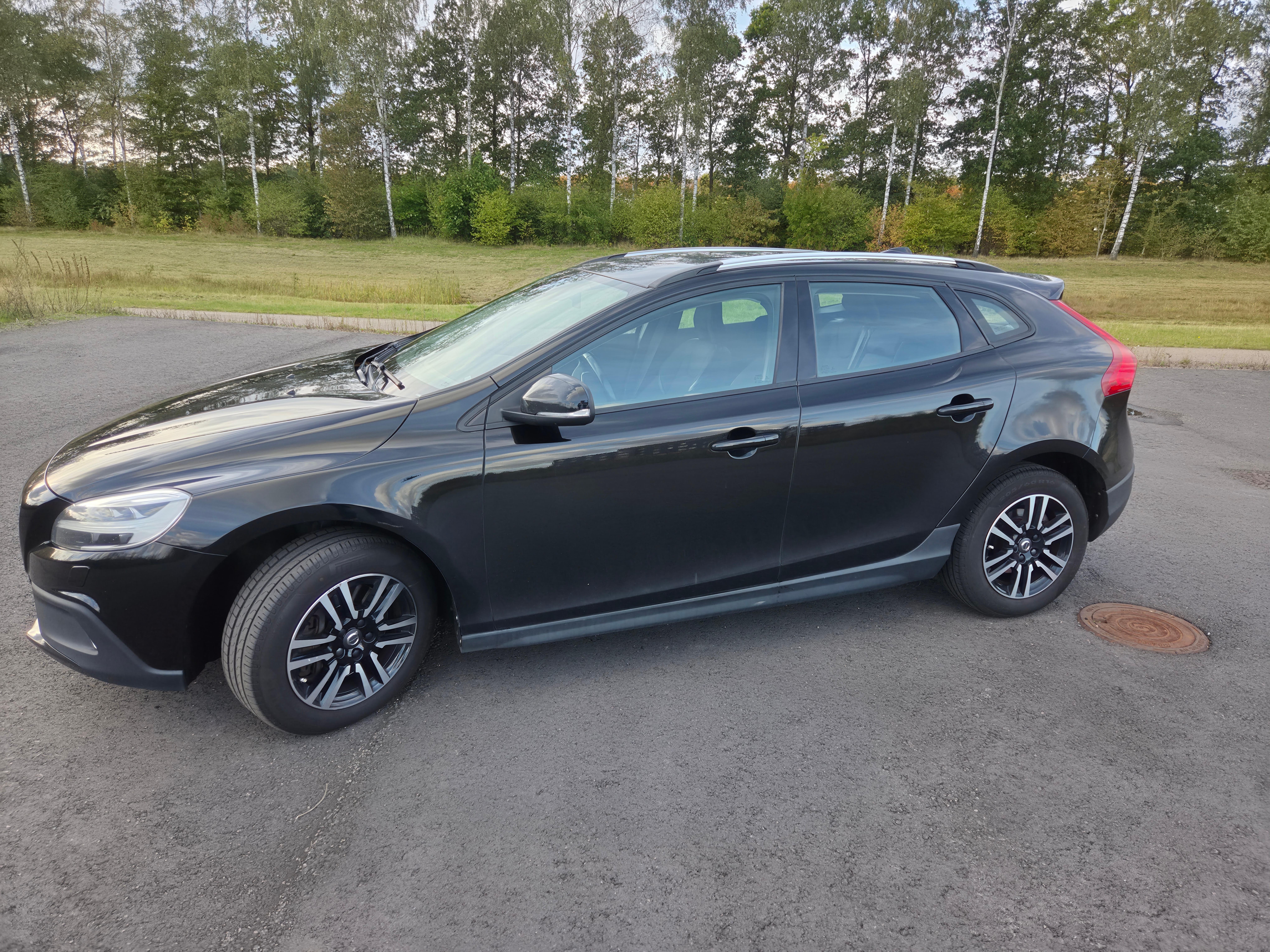 Volvo V40 Cross Country D3 Manuell 2018, bild 2/10