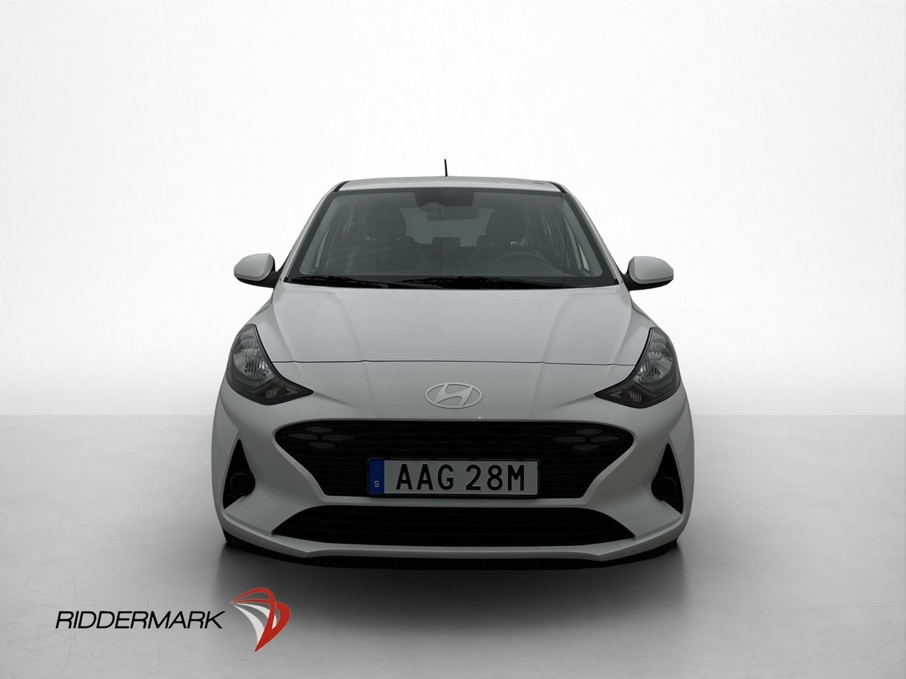 Hyundai i10 1.0 AMT 63hk Essential 2025, photo 2/10