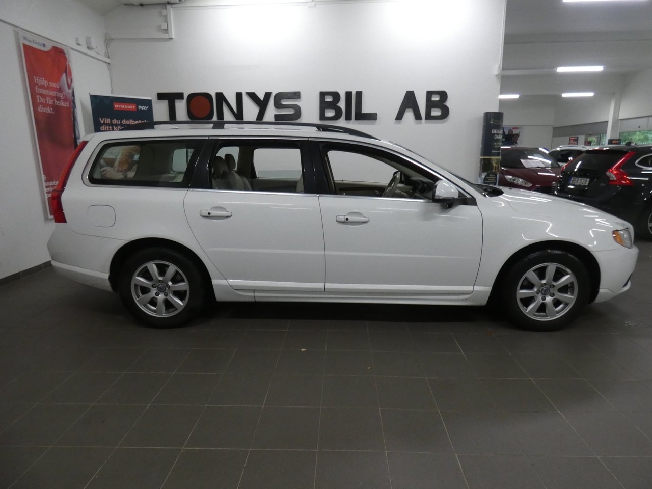 Volvo V70 T4F Powershift Momentum Euro 5 2013, bild 6/10
