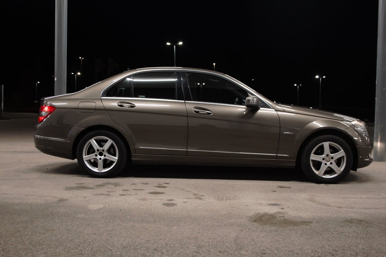 Mercedes-Benz C 2010, kuva 4/10