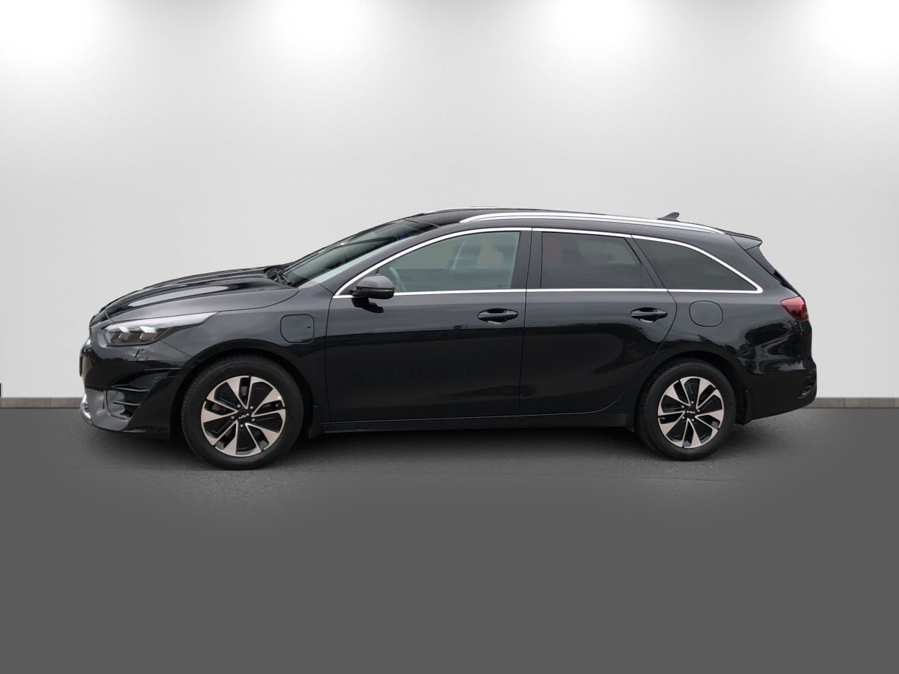 Kia Ceed SW PHEV DCT6 ACTION 2024, bild 4/10