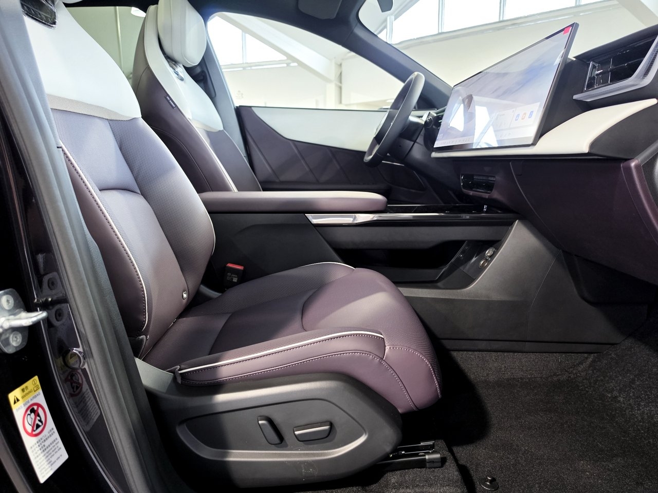 Mazda CX-6e 2026, photo 7/10