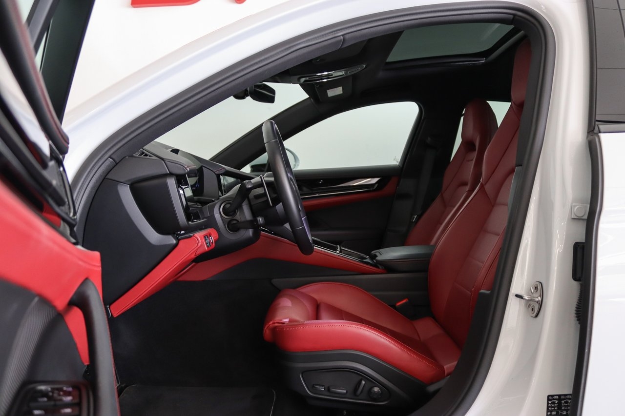 Porsche Panamera 2025, photo 6/10
