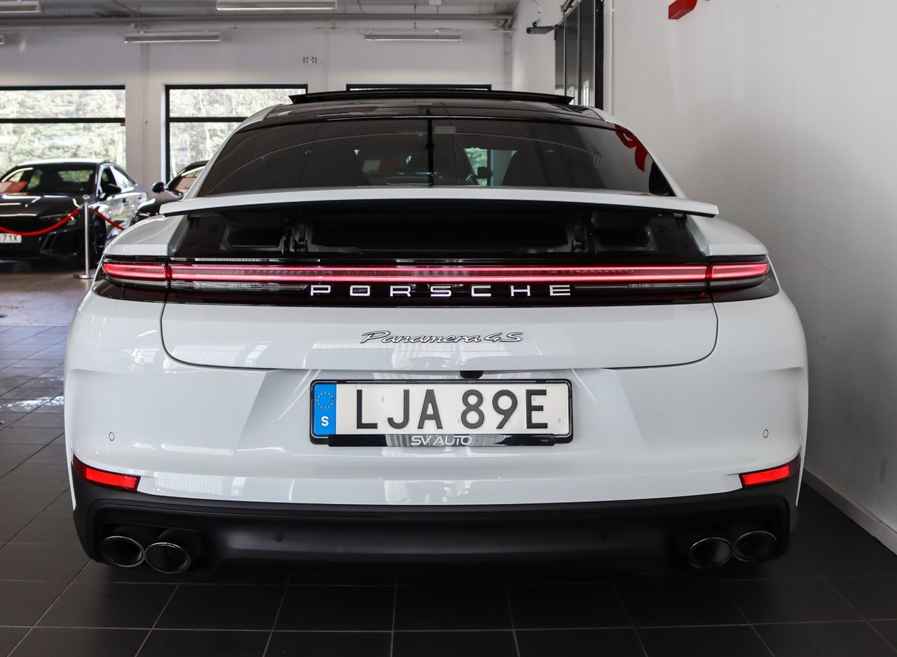 Porsche Panamera 2025, photo 5/10