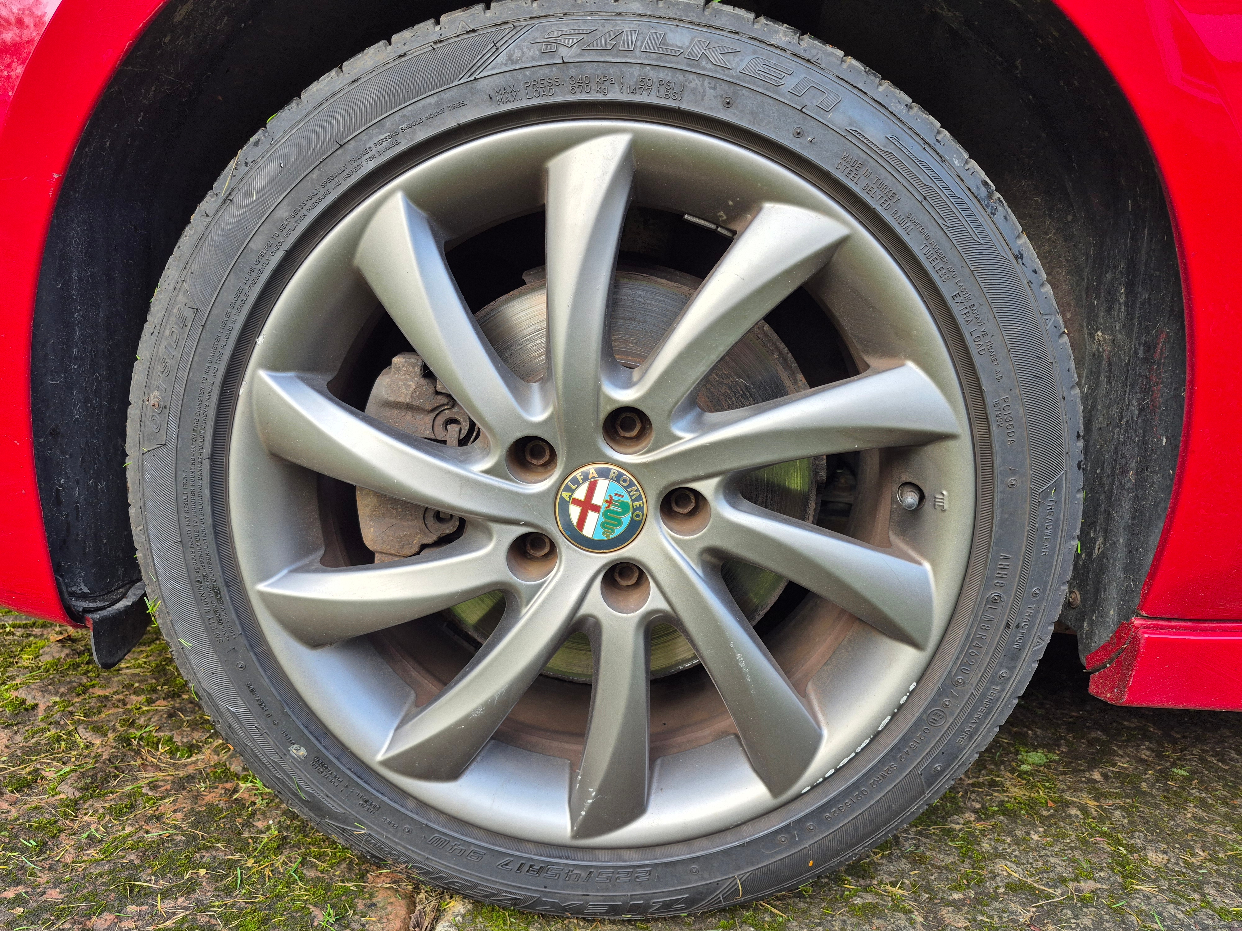 Alfa Romeo Giulietta 2.0 JTDM 16V TCT 2013, bild 2/7