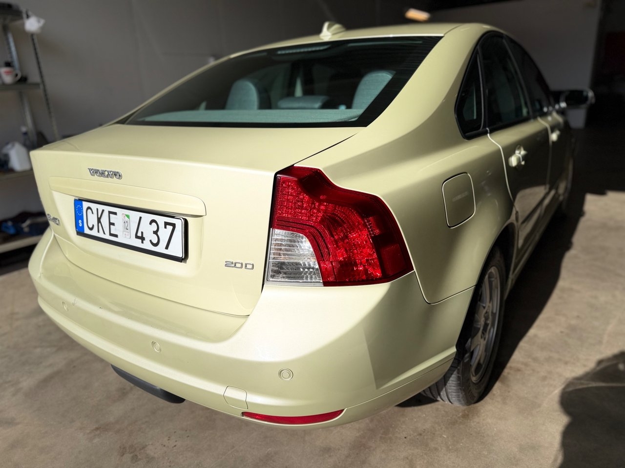 Volvo S40 2.0 Diesel/ 6-VÄXLAD/ DRAGKROK 2008, bild 4/10