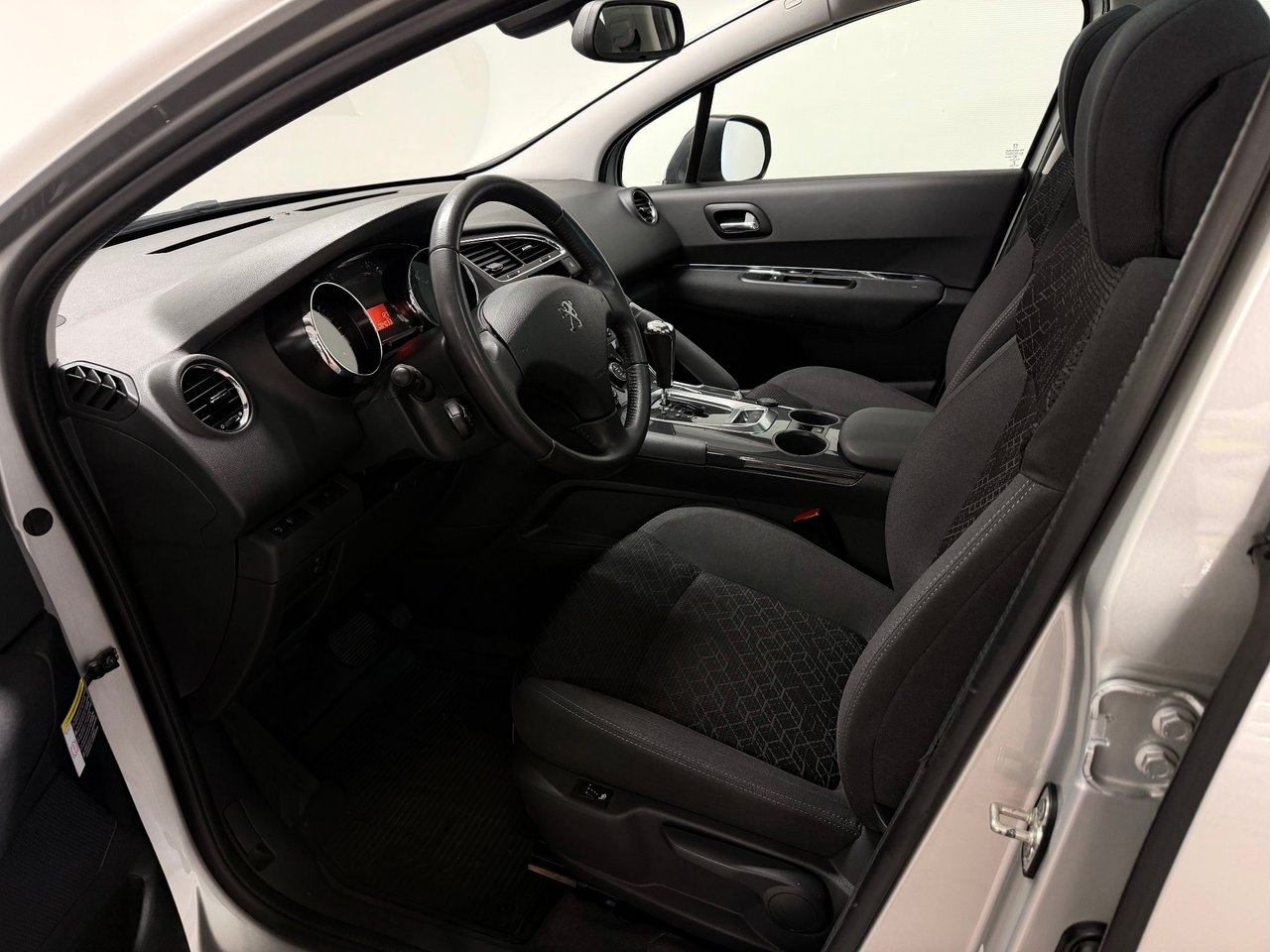 Peugeot 3008 1.6 BlueHDi/Automat 2015, photo 7/10