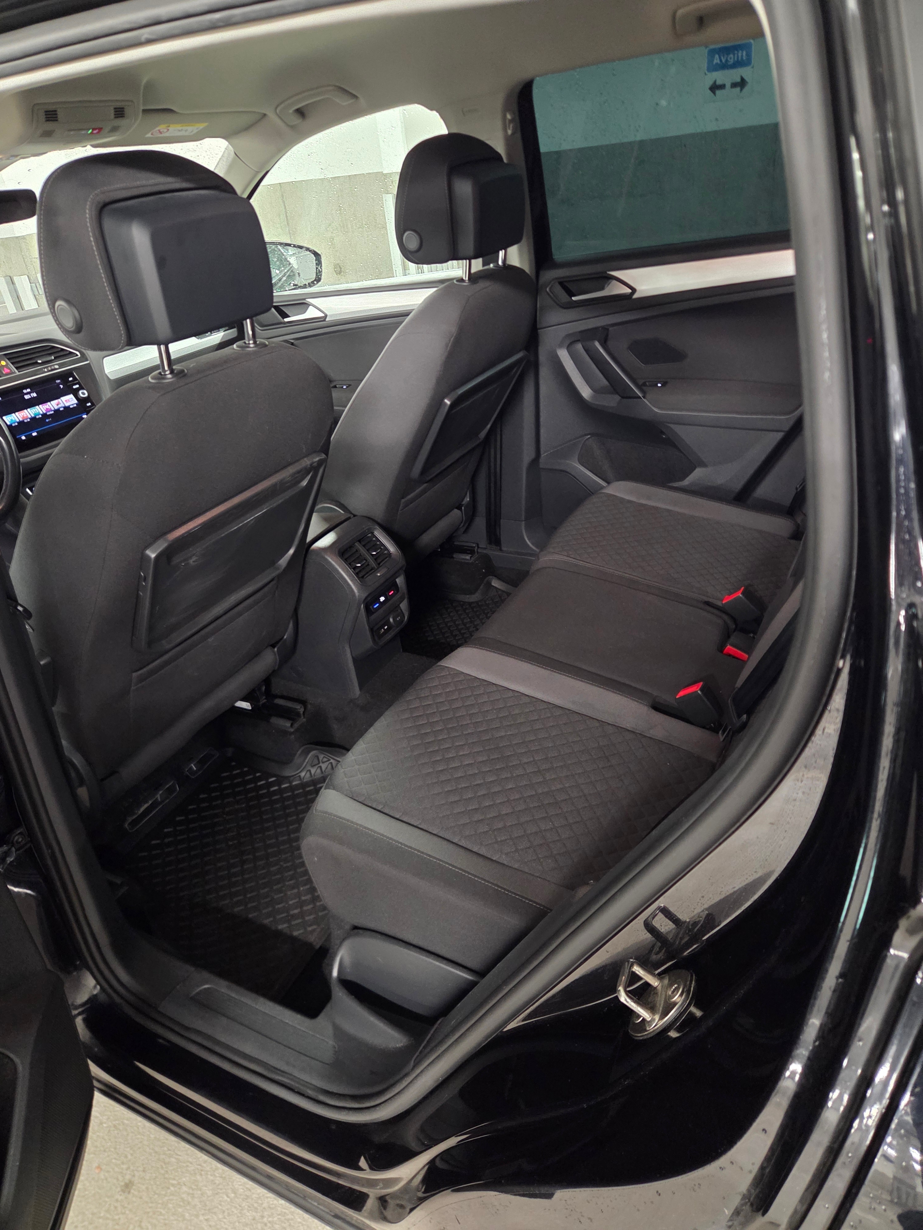 Volkswagen Tiguan 2020, photo 7/9