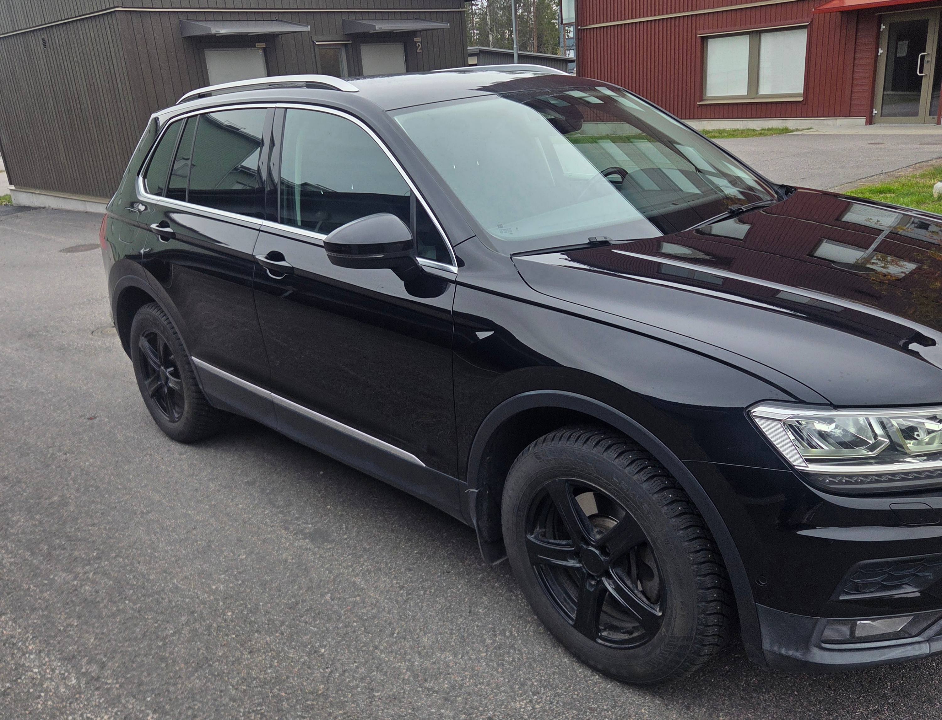 Volkswagen Tiguan 2020, photo 3/9