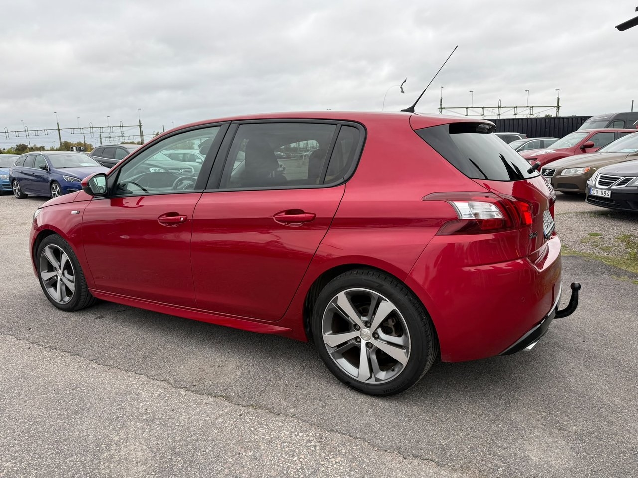 Peugeot 308 2016, kuva 2/10