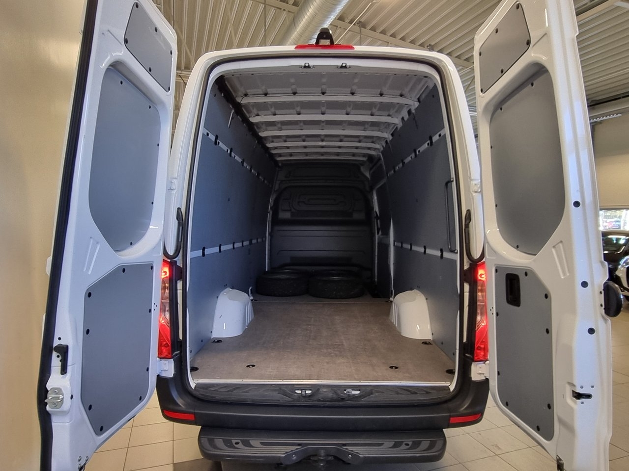 Mercedes-Benz Sprinter 2025, bild 7/10