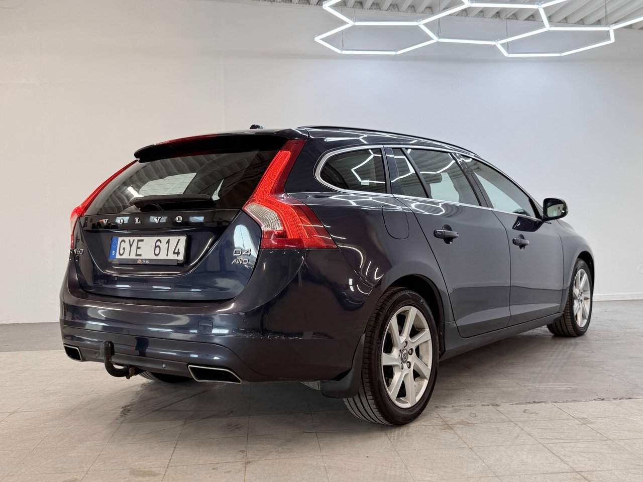 Volvo V60 2014, photo 6/10