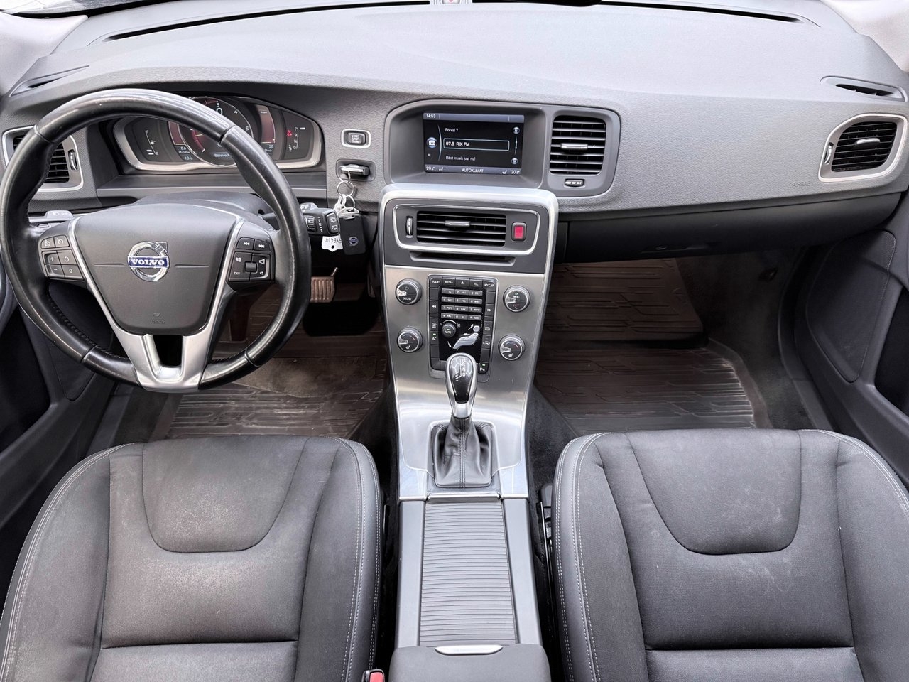 Volvo V60 2014, photo 2/10