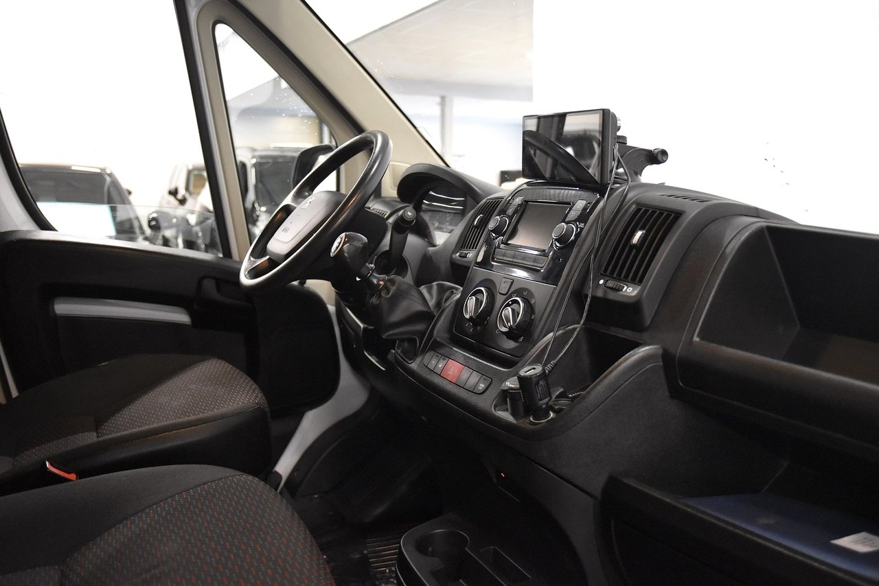 Peugeot Boxer Van 330 2.2 3-sits B-kam 2021, kuva 7/10