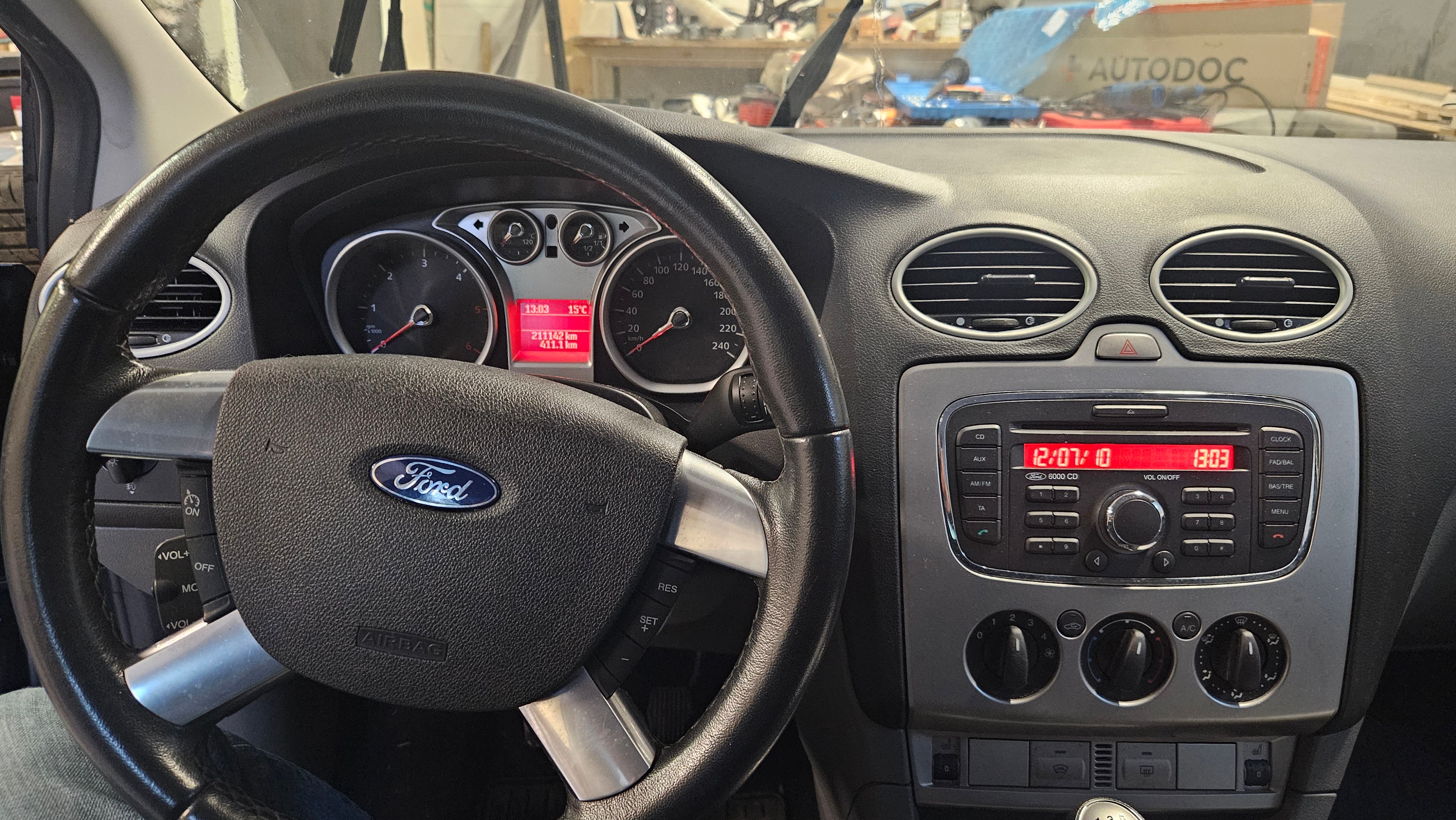 Ford Focus Kombi 1.6 TDCi Manuell 2011, photo 7/7