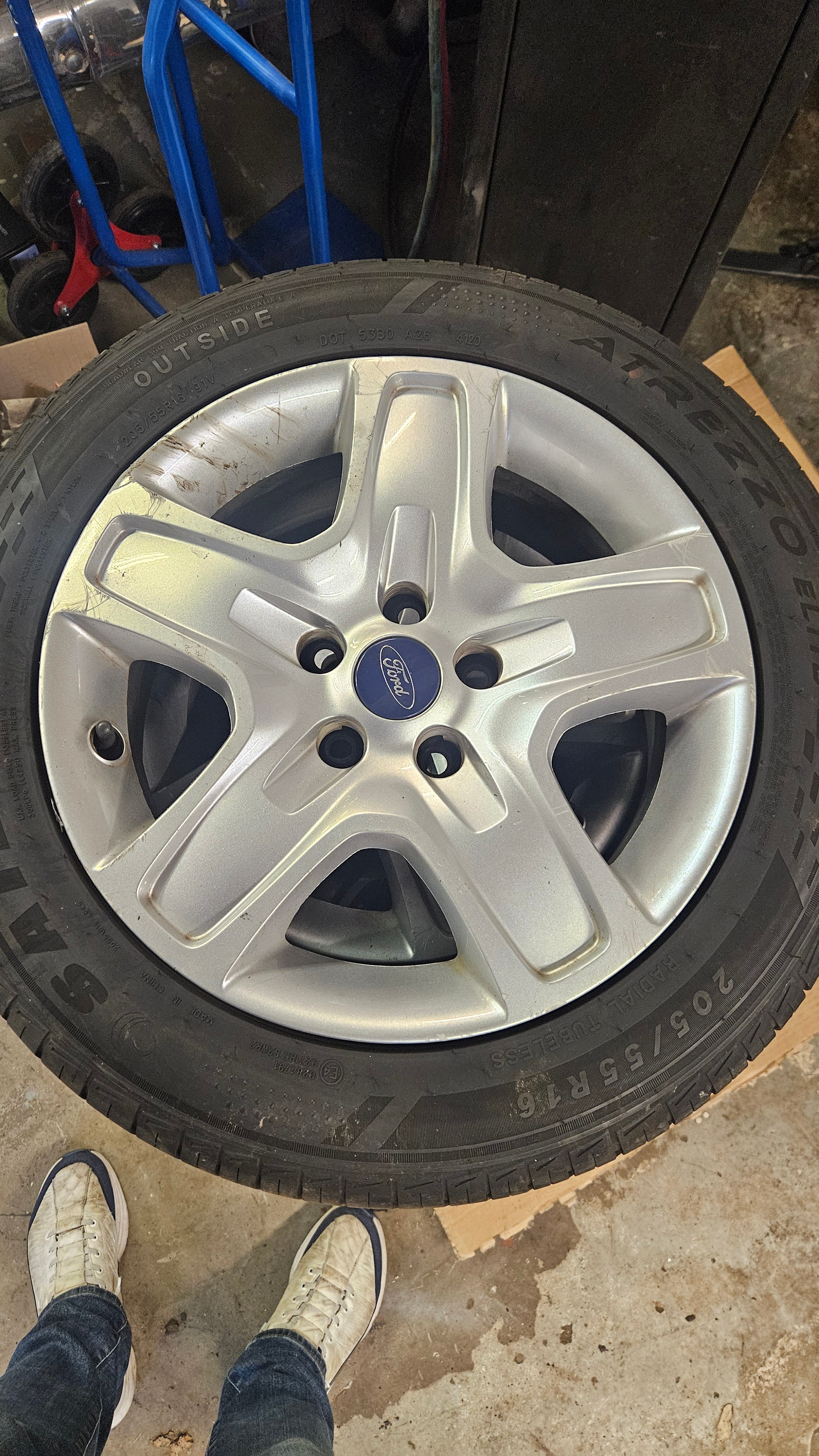 Ford Focus Kombi 1.6 TDCi Manuell 2011, photo 4/7