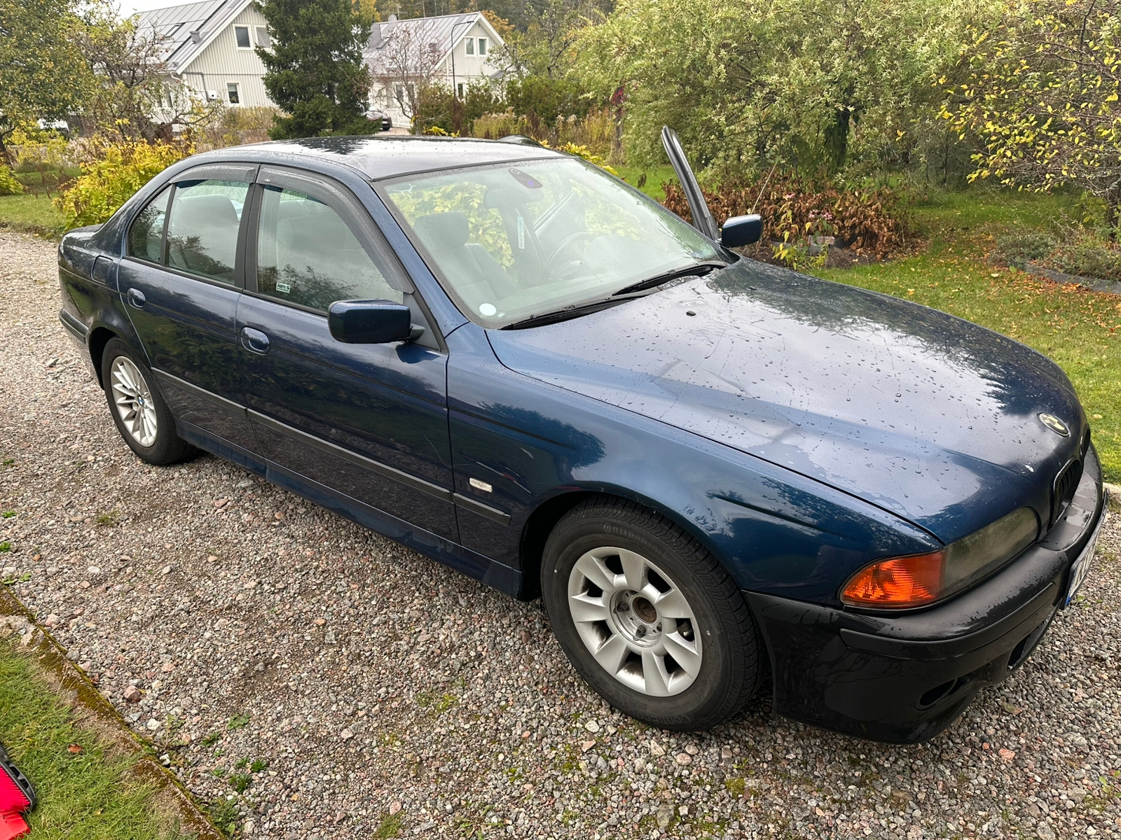 BMW 523 i Sedan Manuell 2001, kuva 3/10