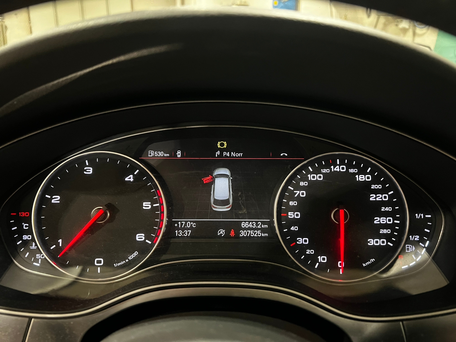Audi A6 Avant 3.0 TDI V6 DPF Manuell 2012, bild 5/8