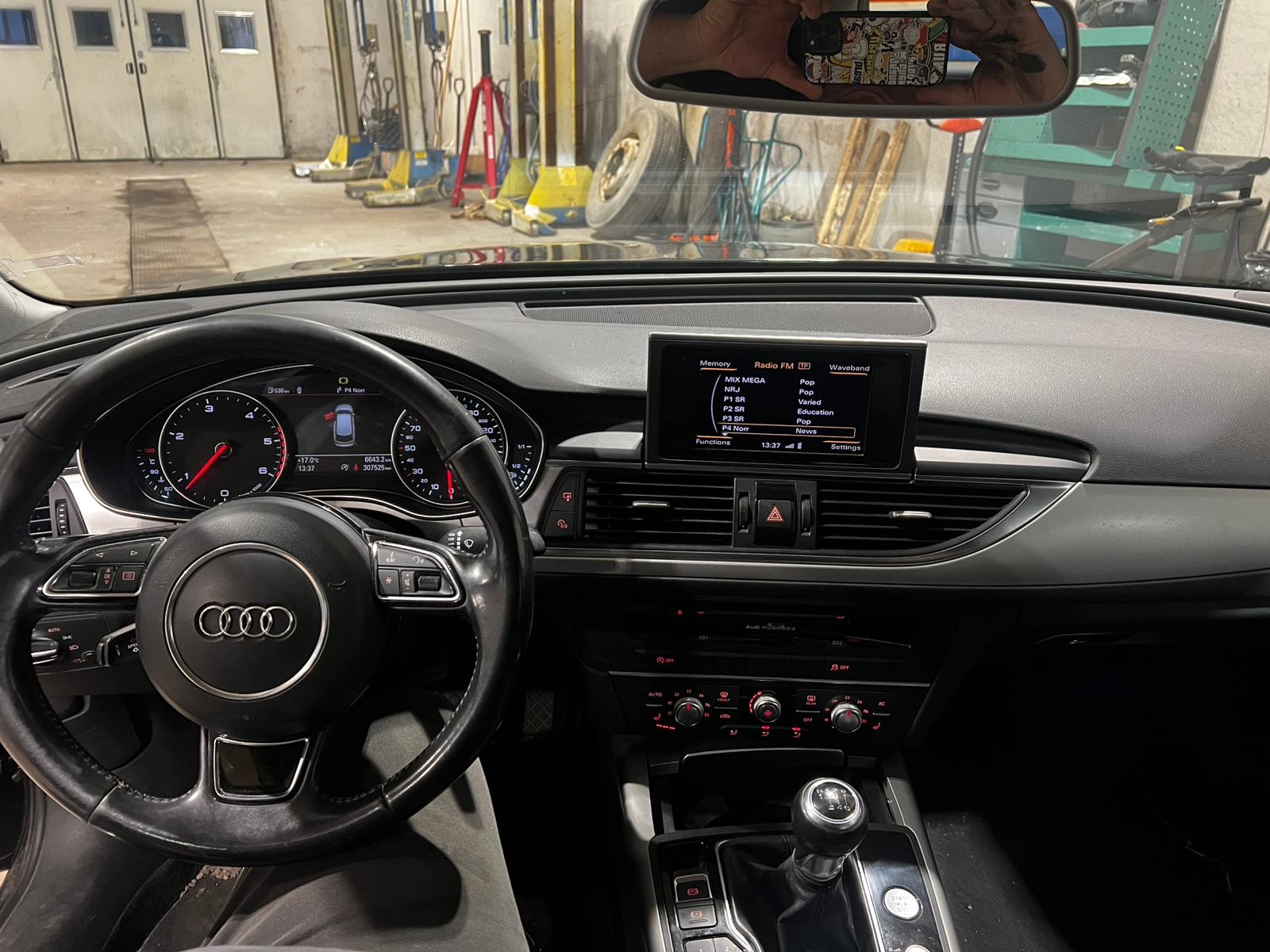 Audi A6 Avant 3.0 TDI V6 DPF Manuell 2012, bild 4/8