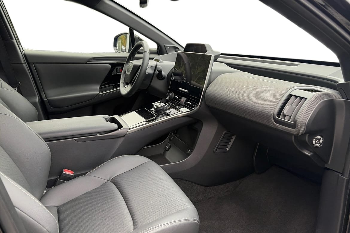 Toyota bZ4X 71.4 kWh AWD Executive Drag 2023, bild 7/10