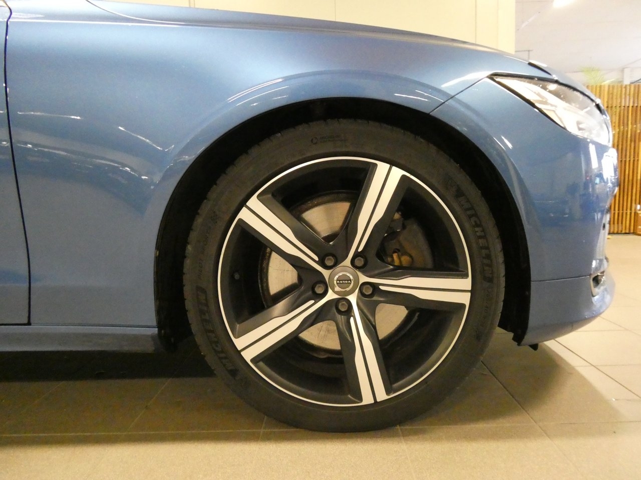 Volvo V90 2019, kuva 3/10