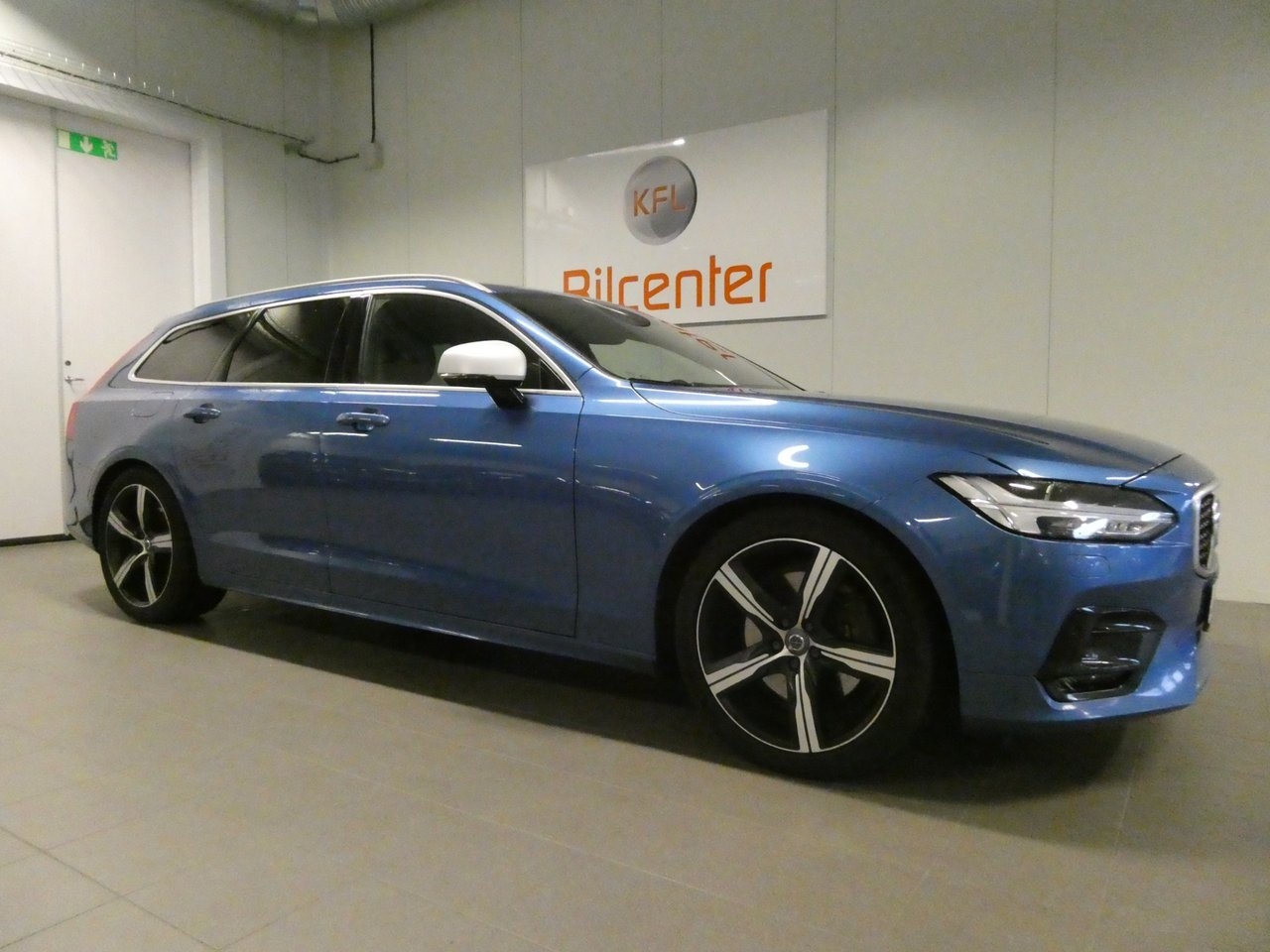 Volvo V90 2019, kuva 2/10