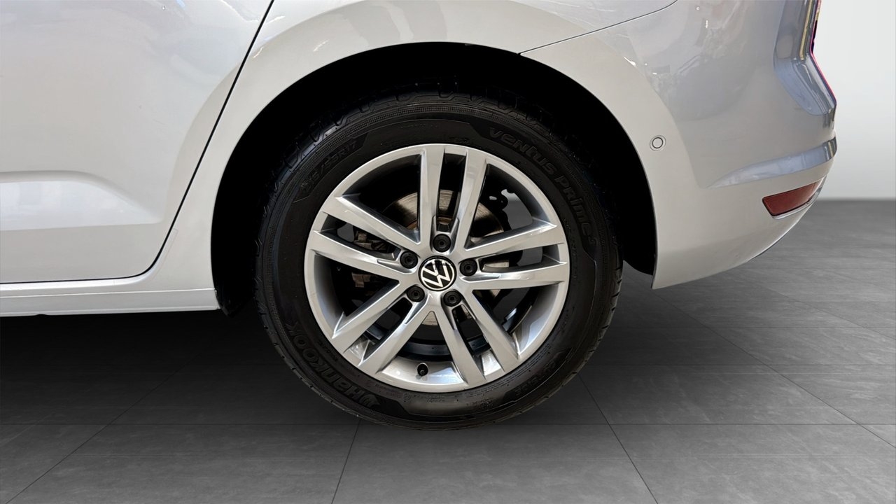 Volkswagen Touran 2026, photo 6/10